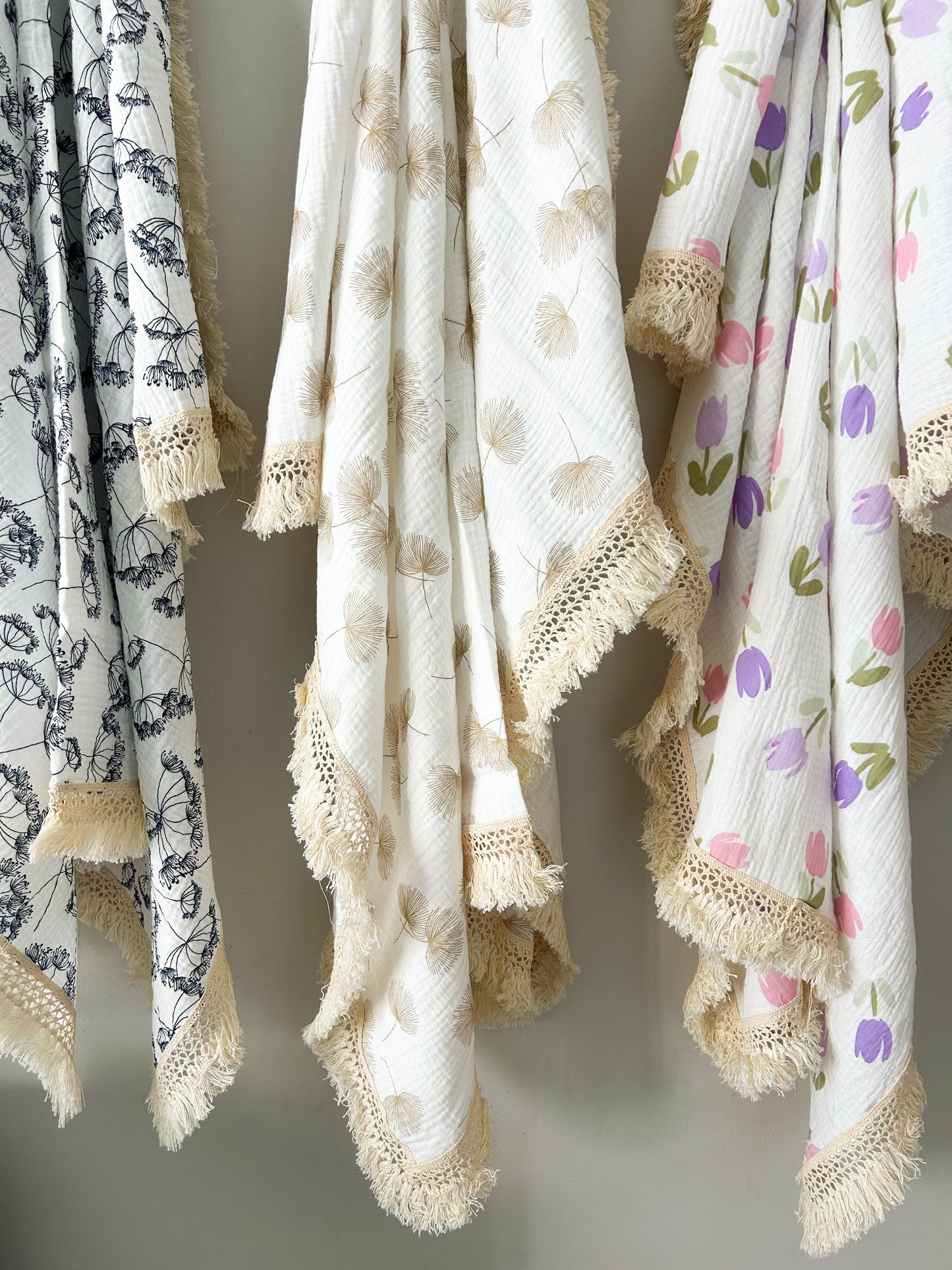 Printed Tassel Muslin Blanket