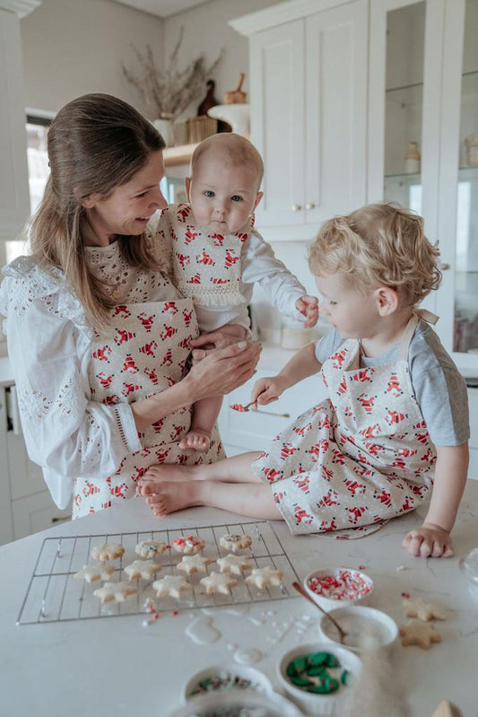 Little Elves Aprons