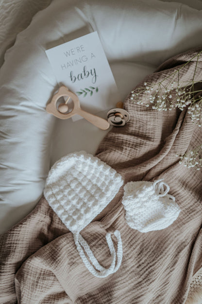 Baby Bonnet and Bootie Set